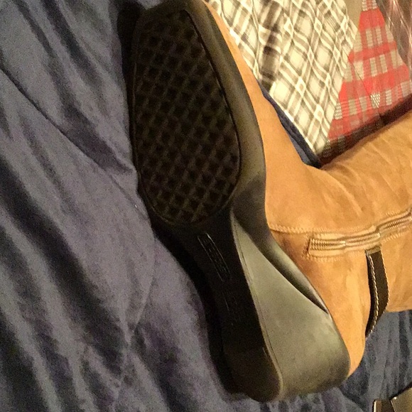 Aerosoles Suede boots - Picture 4 of 5
